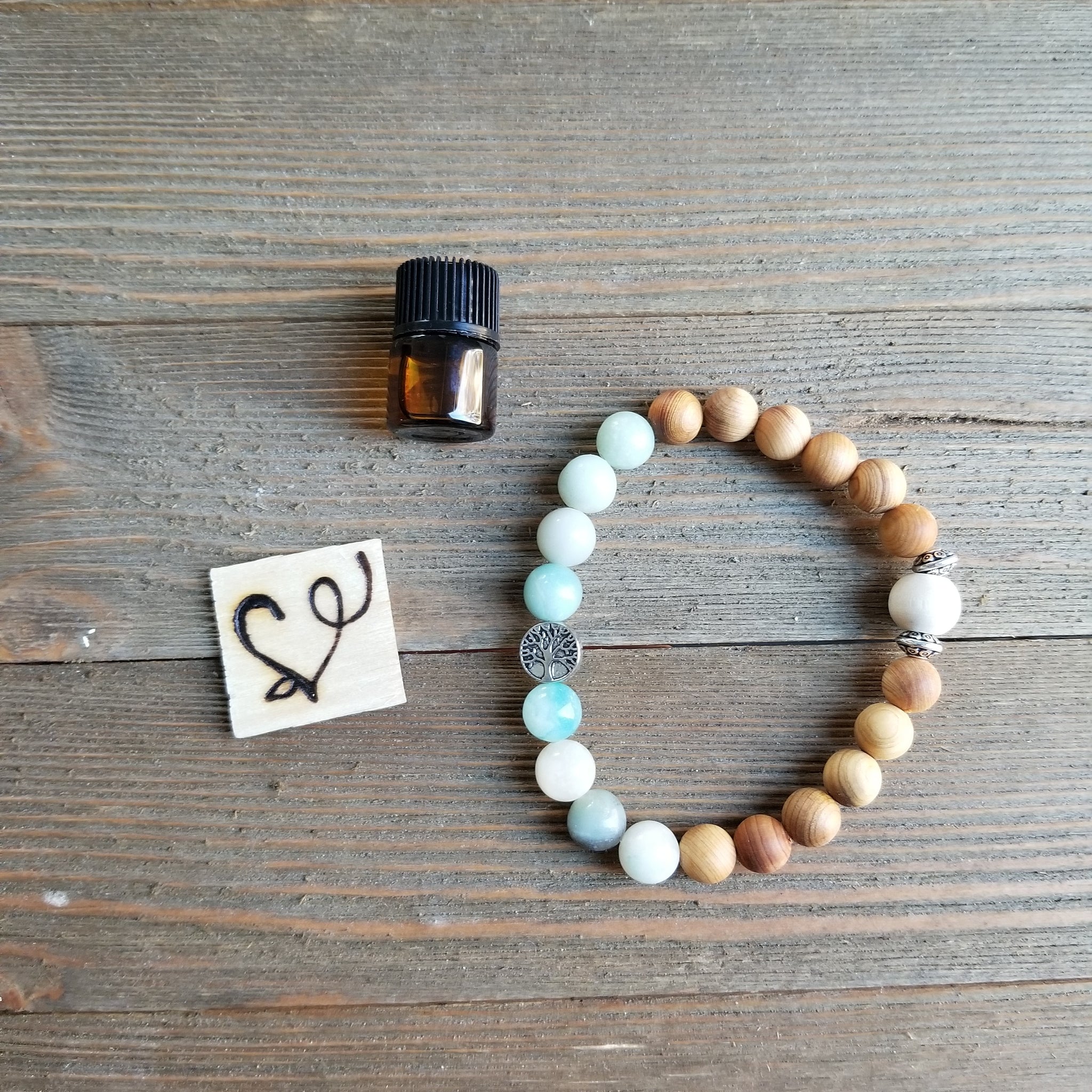 Gentle Words Gemstone Essential Oil Diffuser Bracelet – Lowcountry