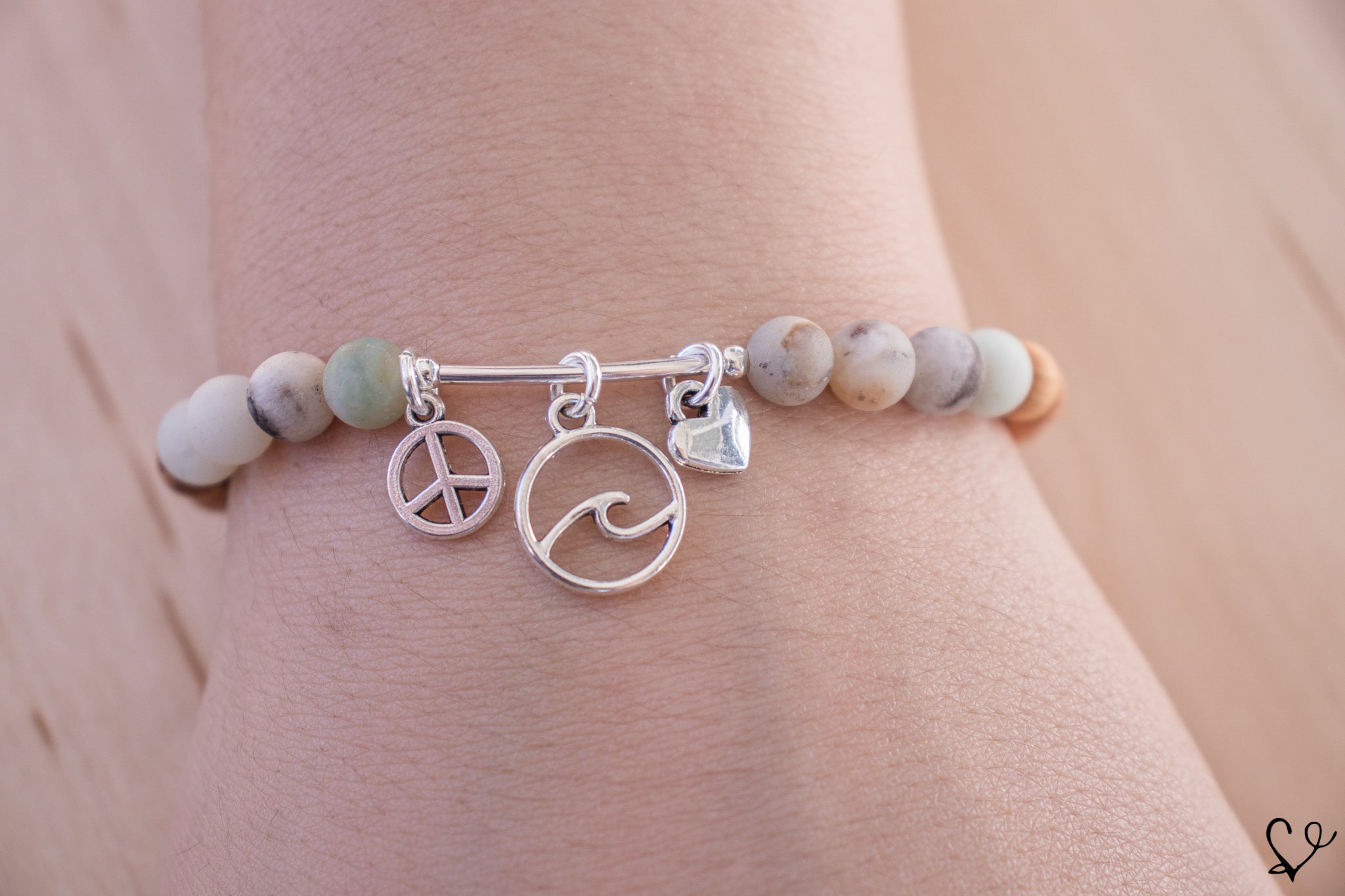 Peace  Love bracelet  kid  Aura Vibe Canada